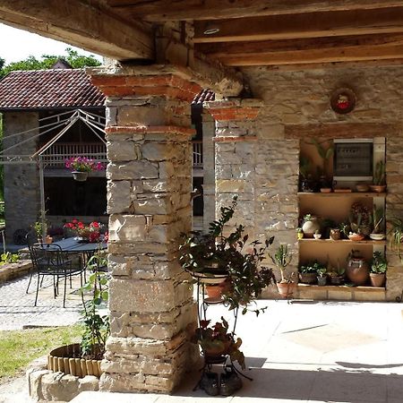 Gasthaus Agriturismo Casteldardo Trichiana Exterior foto