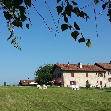 Gasthaus Agriturismo Casteldardo Trichiana Exterior foto