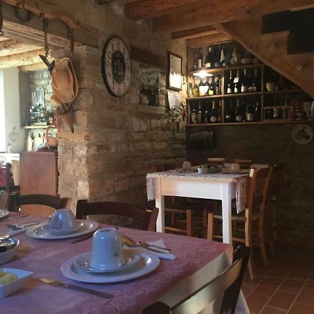 Gasthaus Agriturismo Casteldardo Trichiana Exterior foto