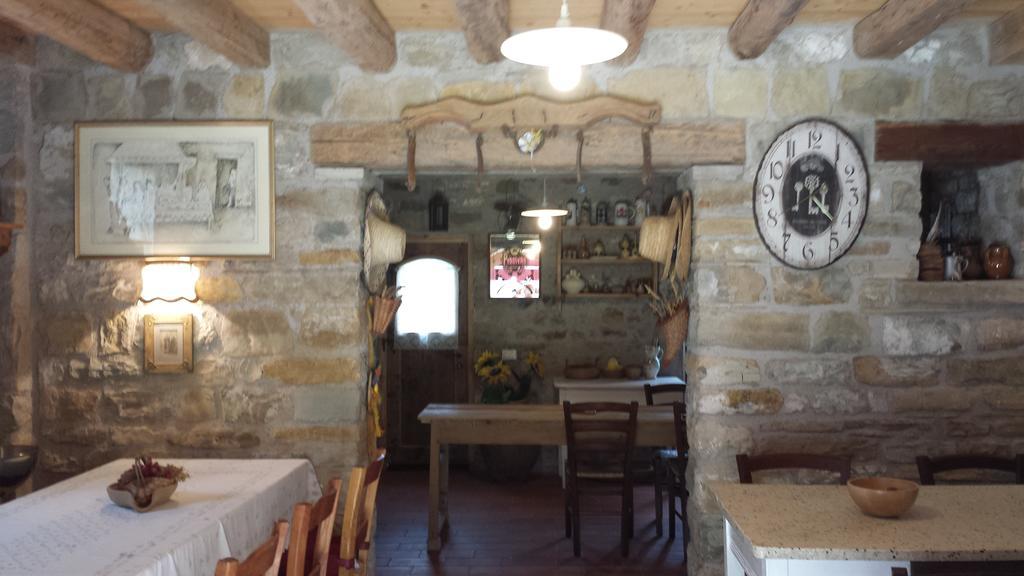 Gasthaus Agriturismo Casteldardo Trichiana Exterior foto
