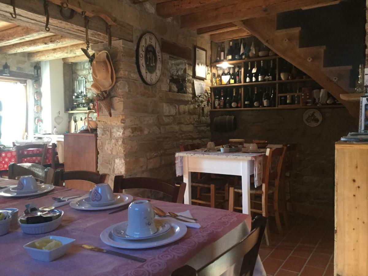 Gasthaus Agriturismo Casteldardo Trichiana Exterior foto