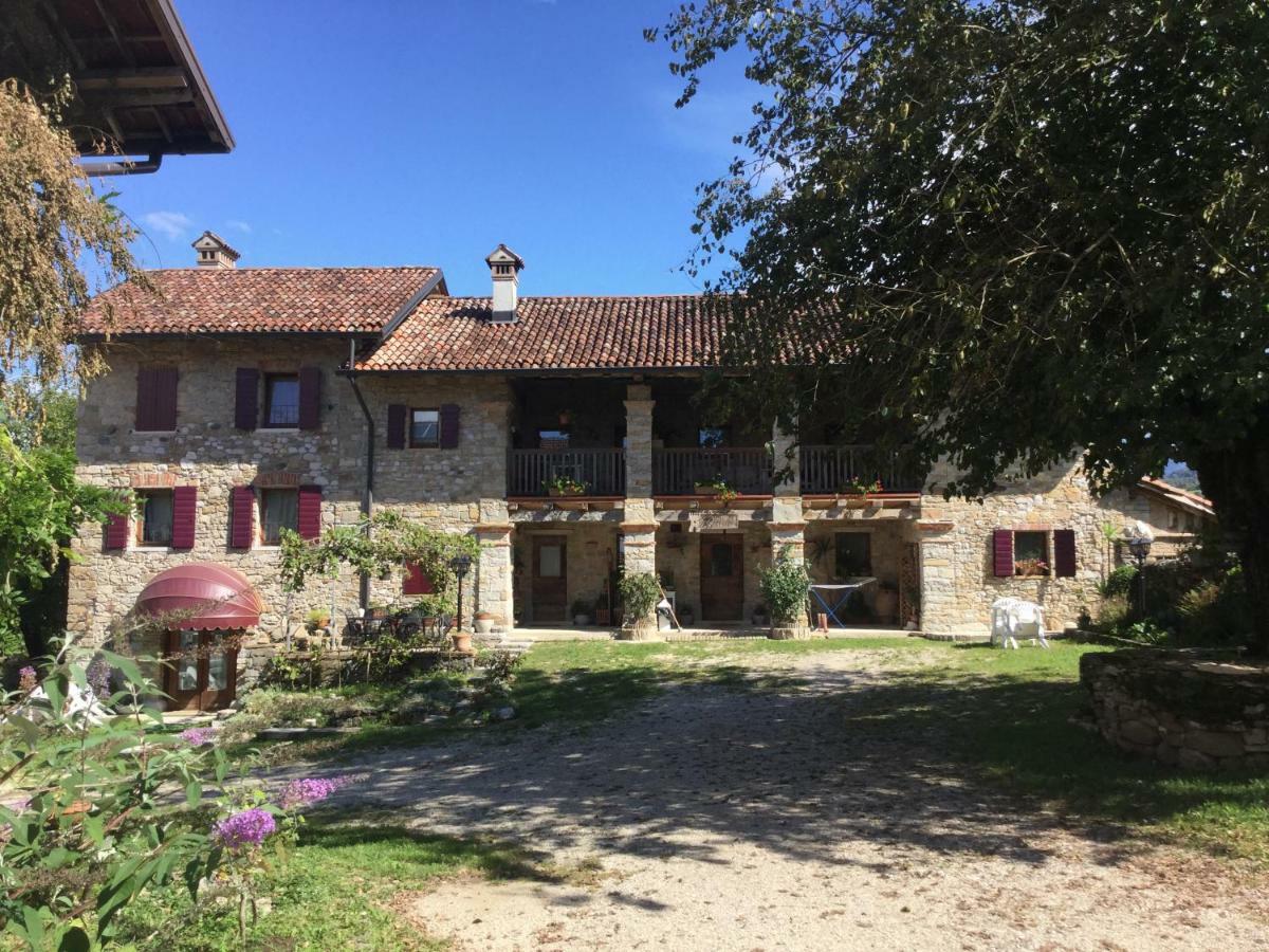 Gasthaus Agriturismo Casteldardo Trichiana Exterior foto
